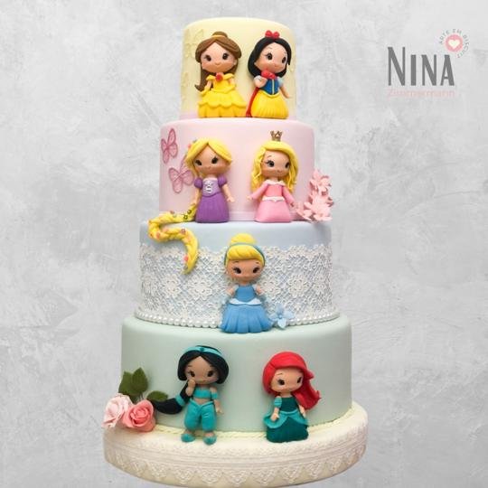 Bolo cenográfico Princesas — aluguel Nina Z Biscuit
