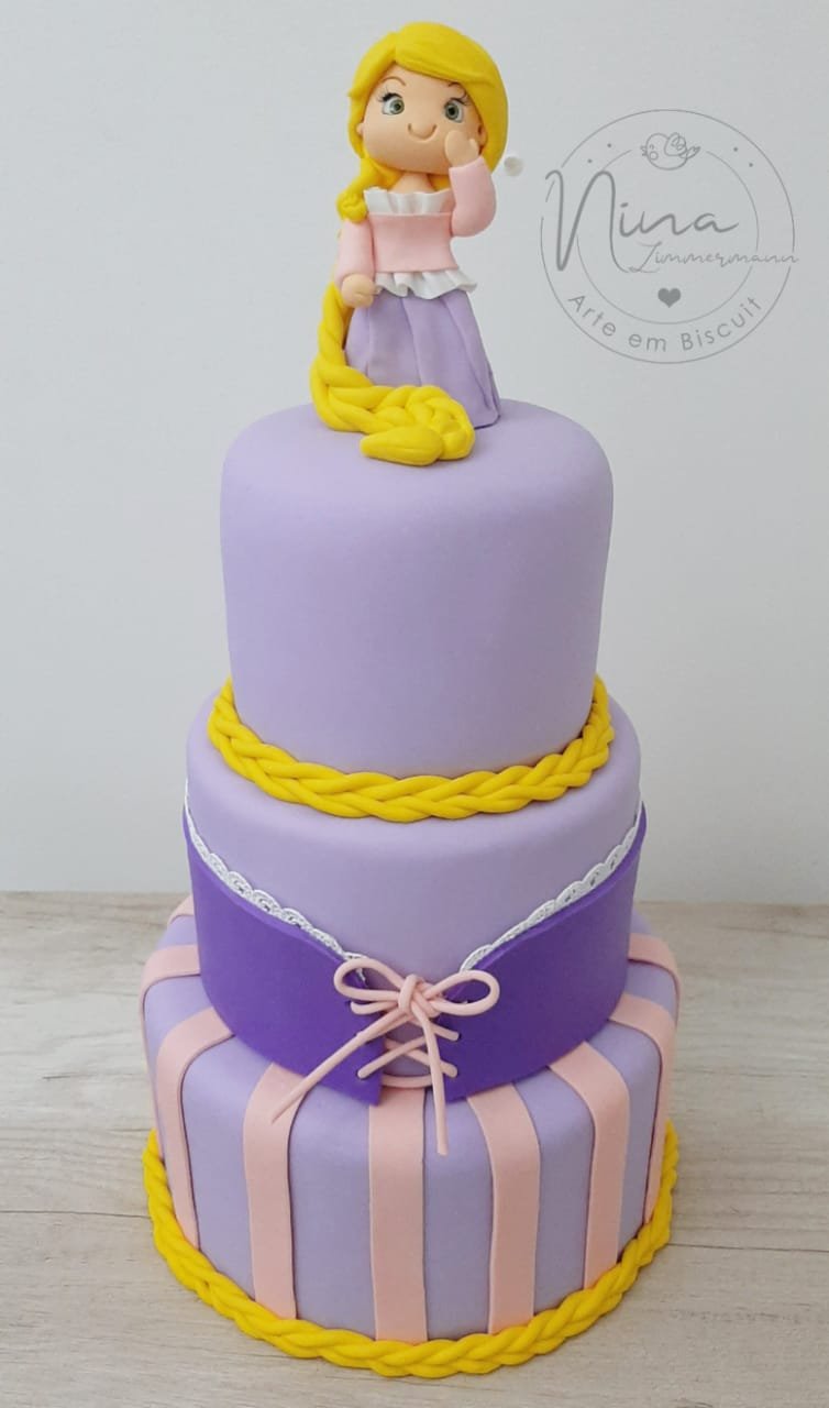 Bolo cenográfico Rapunzel_Enrolados — aluguel Nina Z Biscuit