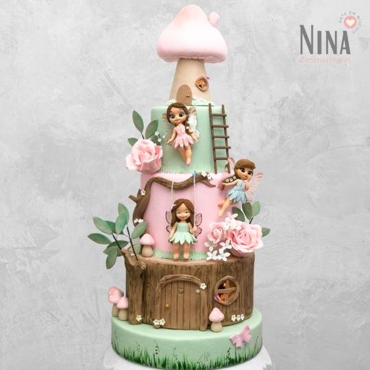 Bolo cenográfico Fada — aluguel Nina Z Biscuit