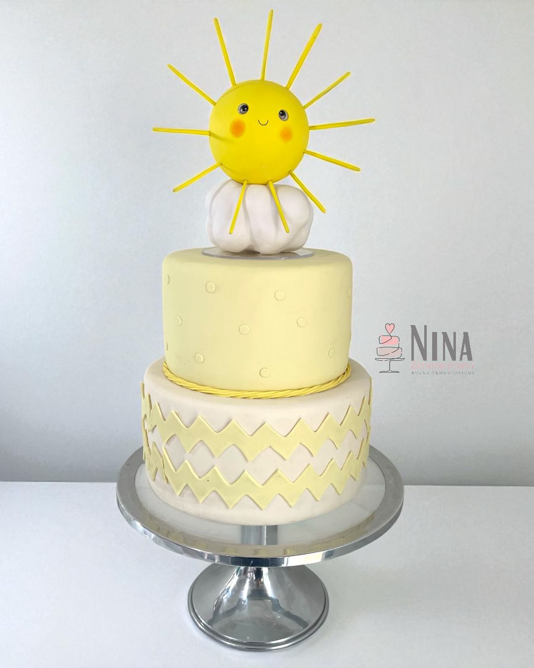 Bolo cenográfico Raio de sol — aluguel Nina Z Biscuit