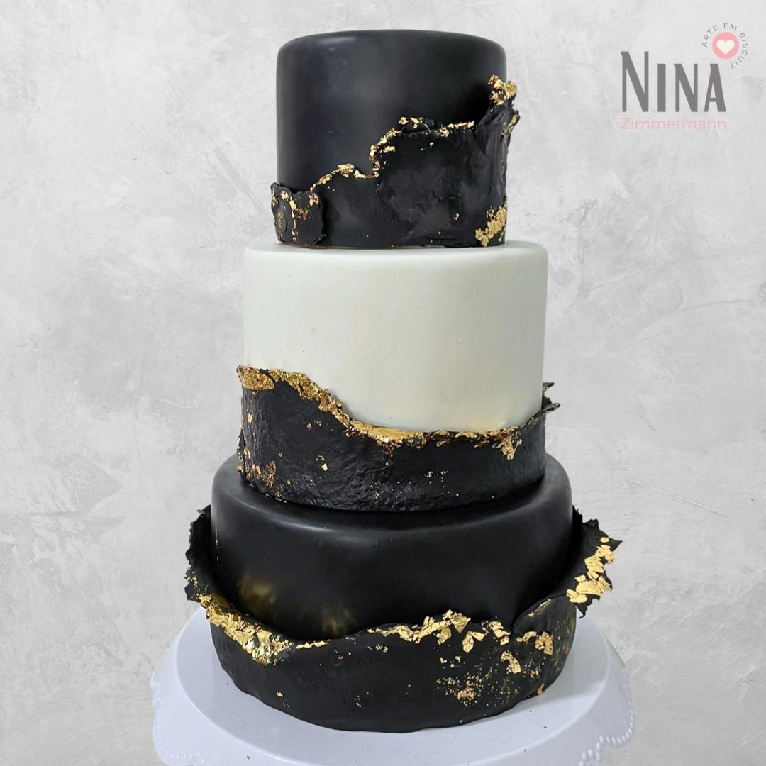Bolo cenográfico Nina — aluguel Nina Z Biscuit