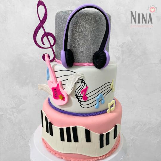 Bolo cenográfico Música — aluguel Nina Z Biscuit