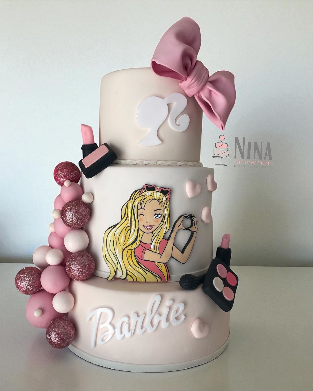 Bolo cenográfico Barbie 3 — aluguel Nina Z Biscuit