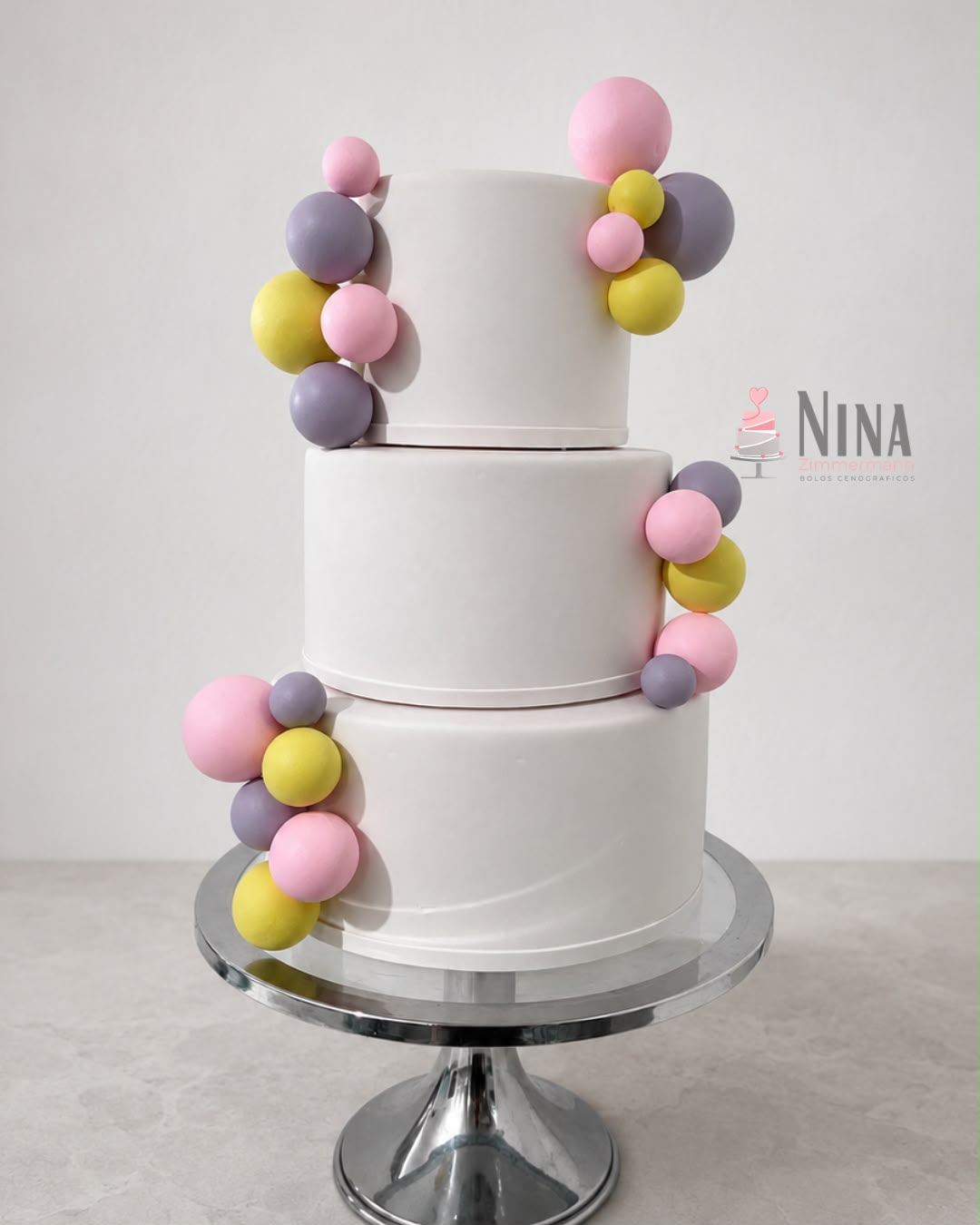 Bolo cenográfico Candy — aluguel Nina Z Biscuit