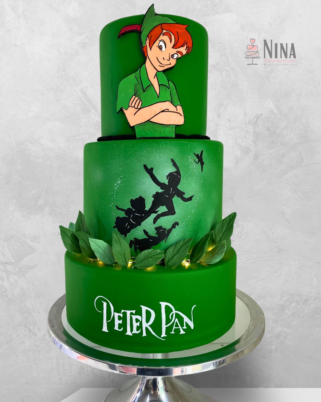 Bolo cenográfico Peter Pan — aluguel Nina Z Biscuit