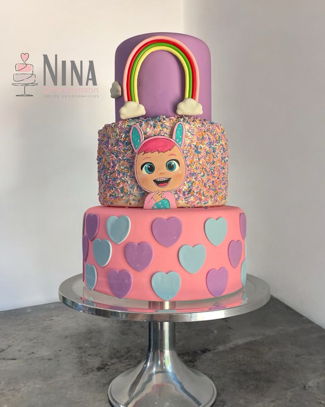 Bolo cenográfico Cry Babies — aluguel Nina Z Biscuit