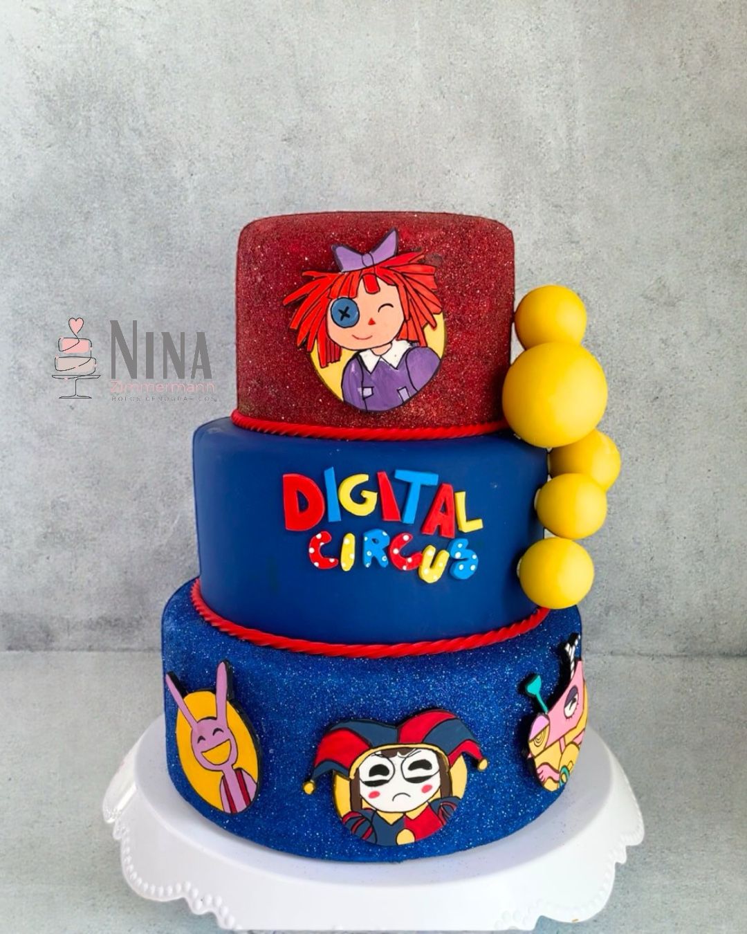 Bolo cenográfico Amazing Digital Circus — aluguel Nina Z Biscuit