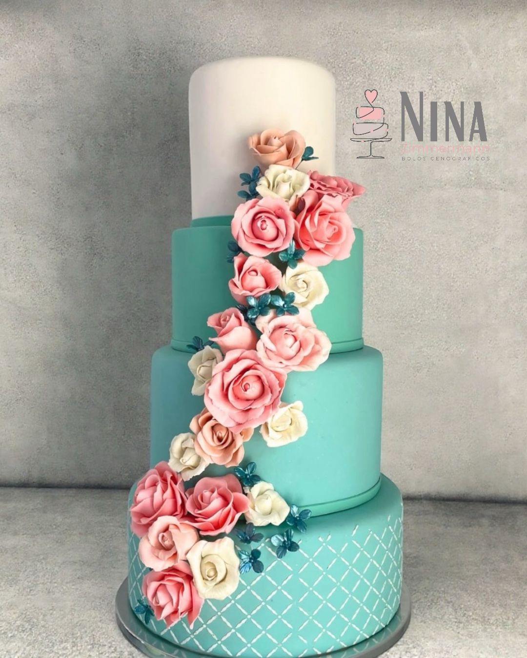 Bolo cenográfico Fernanda — aluguel Nina Z Biscuit