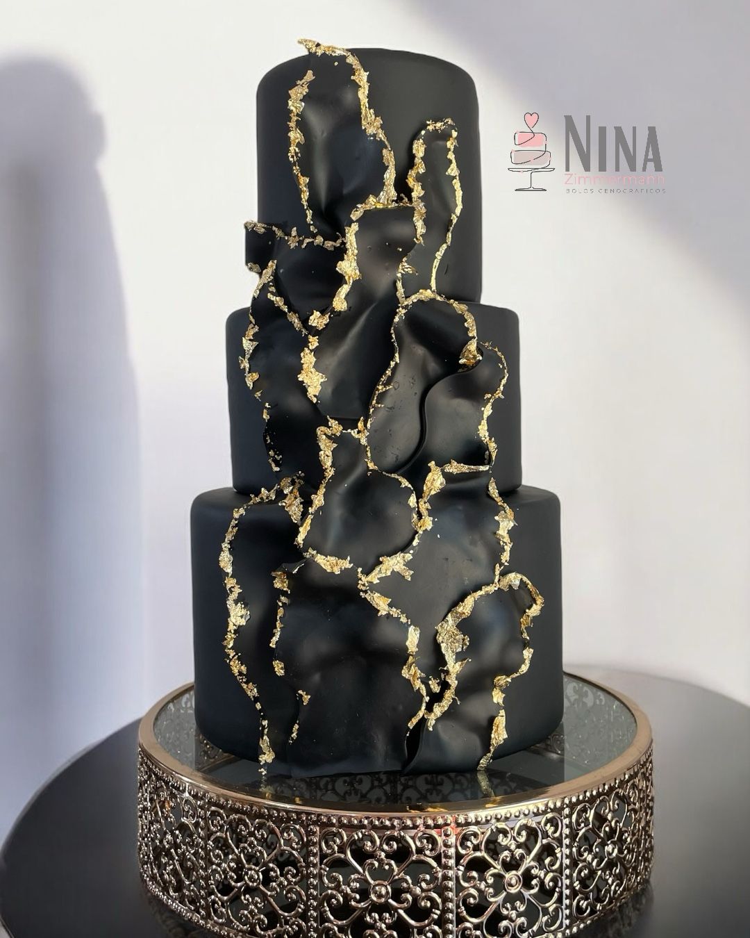 Bolo cenográfico Nice — aluguel Nina Z Biscuit