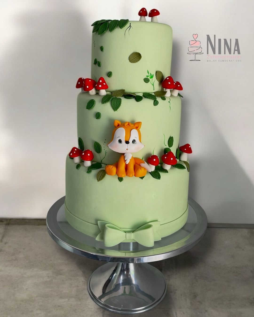 Bolo cenográfico Raposa — aluguel Nina Z Biscuit