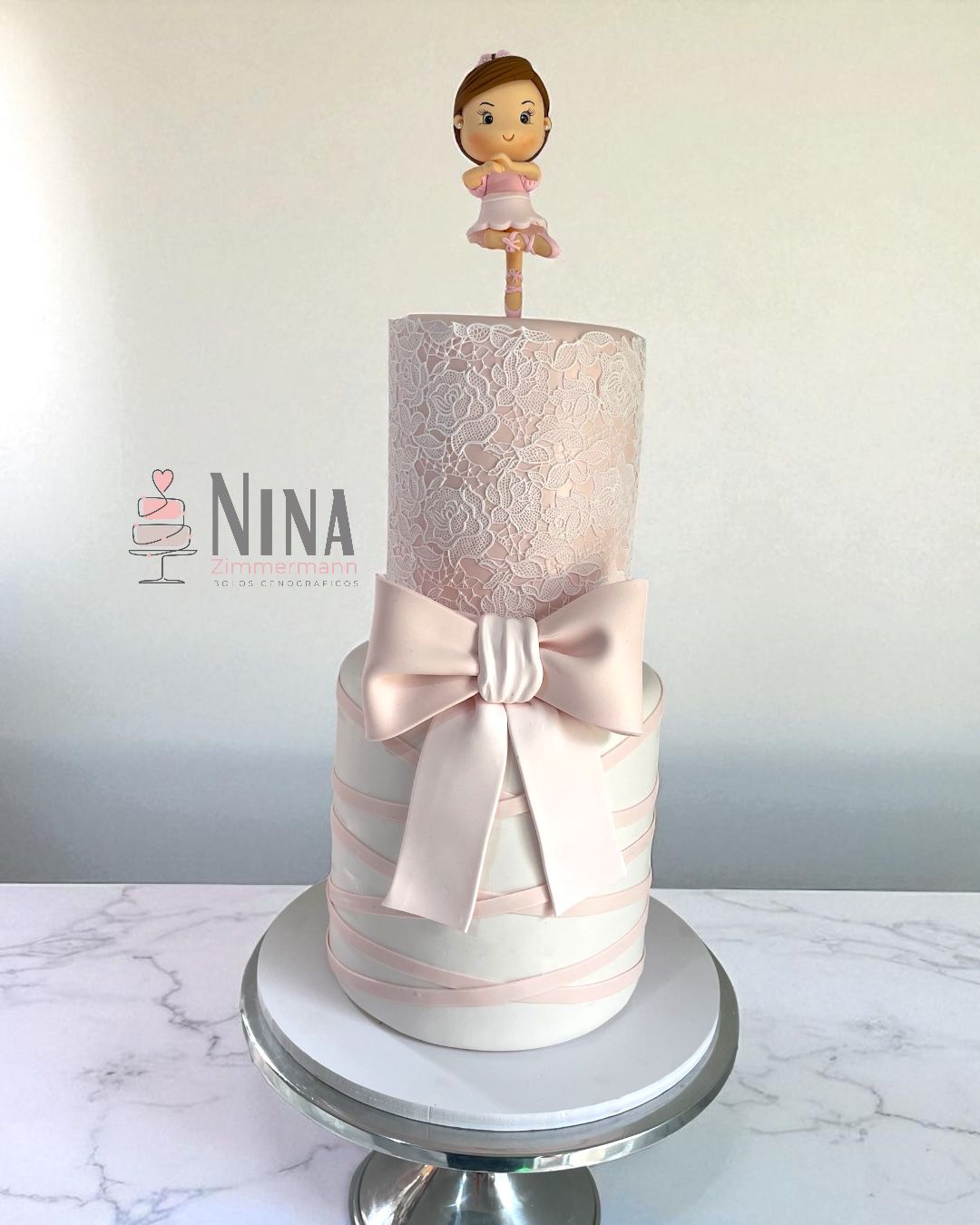 Bolo cenográfico Bailarina 2 — aluguel Nina Z Biscuit